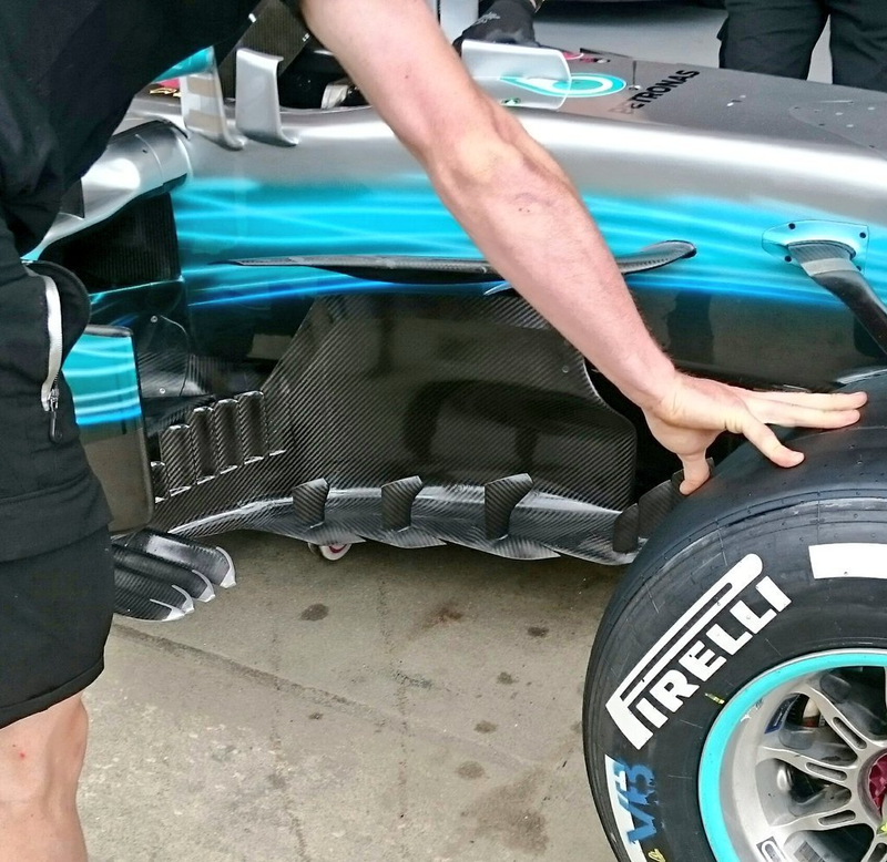“También nuevos bargeboards en Mercedes” @AlbertFabrega